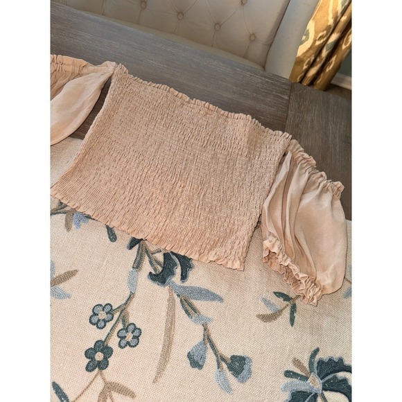 INTERMIX
Marissa Smocked Puff Sleeve Top L - Picture 7 of 11